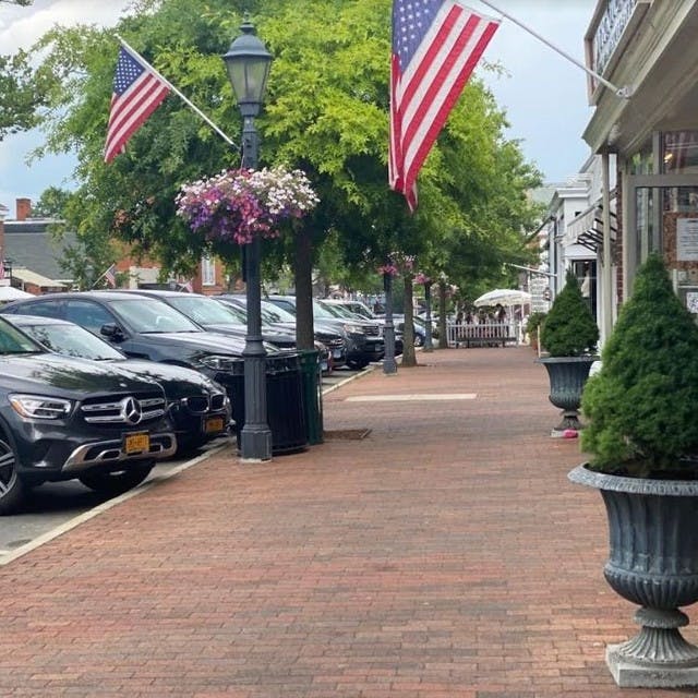 Town of New Canaan expands communications outreach